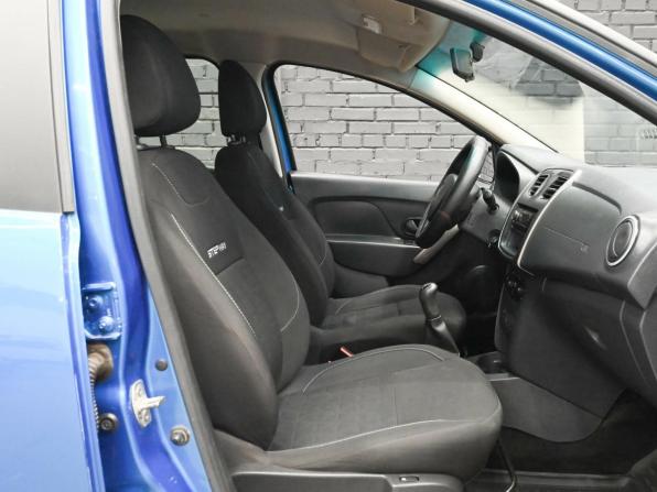 Renault Sandero II Рестайлинг с пробегом 2018 года, цена 920 000 рублей, 192530 км, хэтчбек, Автокод Объявления