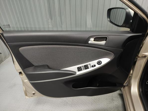 Hyundai Solaris I с пробегом 2011 года, цена 570 000 рублей, 250535 км, седан, Автокод Объявления