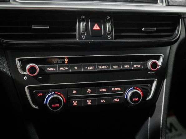 Kia Optima IV Рестайлинг с пробегом 2018 года, цена 1 900 000 рублей, 123662 км, седан, Автокод Объявления