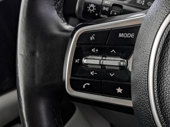 Kia Carnival IV с пробегом 2021 года, цена 3 500 000 рублей, 115442 км, минивэн, Автокод Объявления