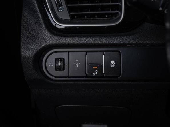 Kia Ceed III с пробегом 2019 года, цена 1 700 000 рублей, 97121 км, хэтчбек, Автокод Объявления