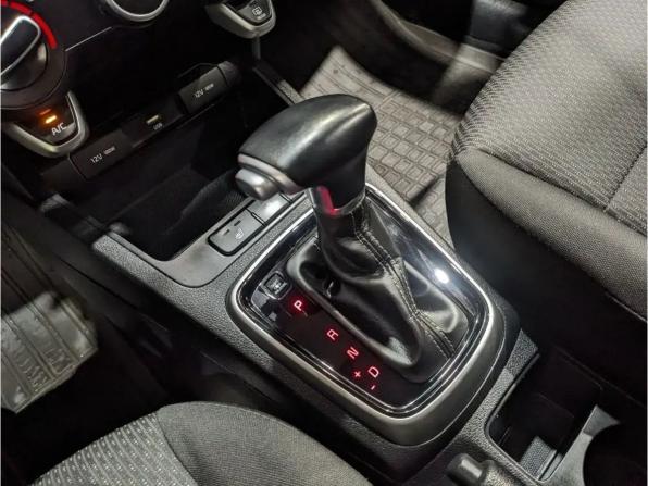 Kia Rio IV Рестайлинг с пробегом 2021 года, цена 1 259 000 рублей, 92000 км, седан, Автокод Объявления