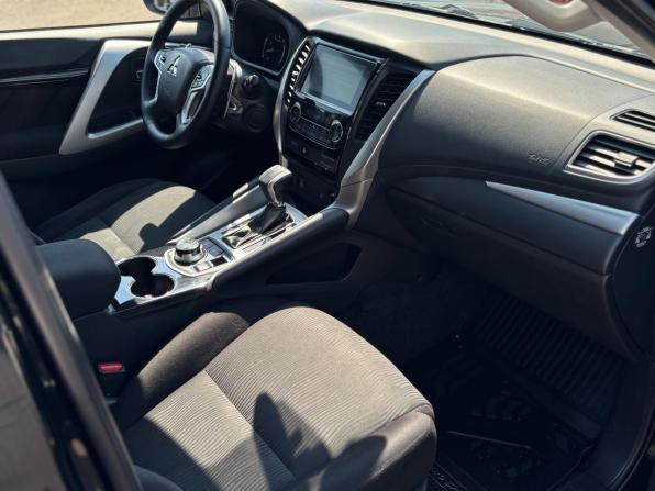 Mitsubishi Pajero Sport III с пробегом 2019 года, цена 3 750 000 рублей, 72000 км, внедорожник, Автокод Объявления