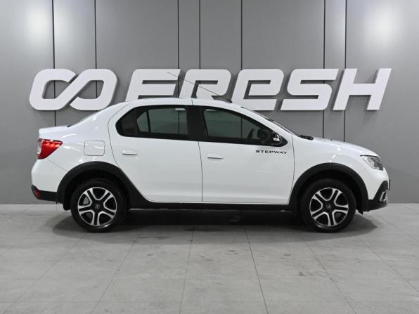 Renault Logan II Рестайлинг с пробегом 2022 года, цена 1 419 000 рублей, 70634 км, седан, Автокод Объявления