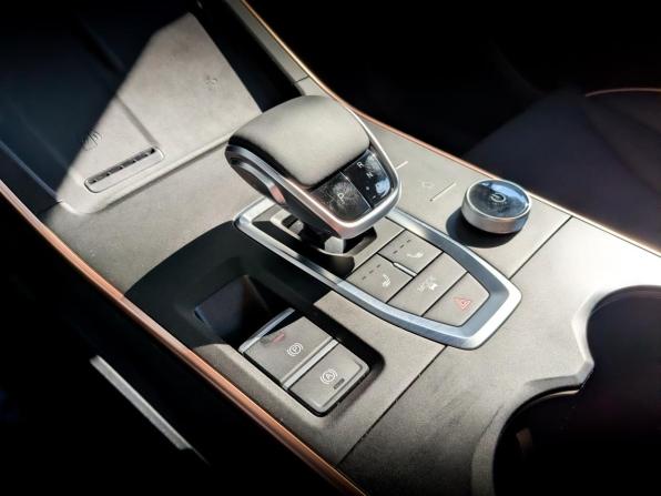 Omoda C5 I Рестайлинг с пробегом 2024 года, цена 1 995 000 рублей, 9105 км, внедорожник, Автокод Объявления