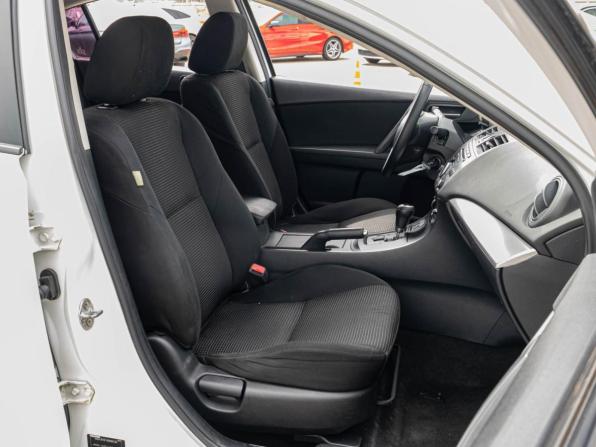 Mazda 3 II (BL) Рестайлинг с пробегом 2012 года, цена 820 000 рублей, 246038 км, седан, Автокод Объявления