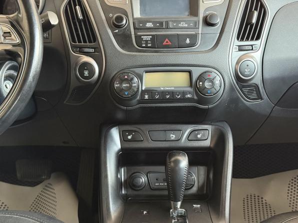 Hyundai ix35 I Рестайлинг с пробегом 2014 года, цена 1 315 000 рублей, 90737 км, внедорожник, Автокод Объявления