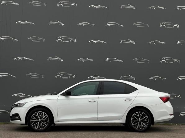 Skoda Octavia IV (A8) с пробегом 2021 года, цена 2 178 900 рублей, 105368 км, лифтбек, Автокод Объявления