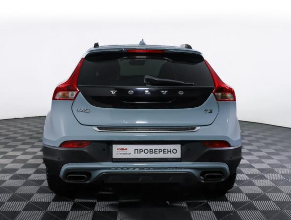 Volvo V40 Cross Country I Рестайлинг с пробегом 2018 года, цена 2 090 000 рублей, 54564 км, хэтчбек, Автокод Объявления