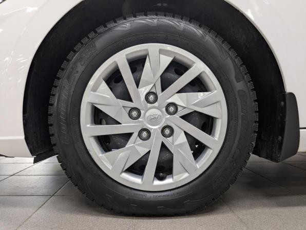 Hyundai Elantra VII (CN7) с пробегом 2022 года, цена 2 055 000 рублей, 73028 км, седан, Автокод Объявления