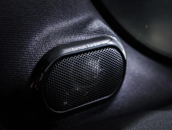 Mini Hatch III (F55/F56) Рестайлинг 2 с пробегом 2021 года, цена 3 778 000 рублей, 26100 км, хэтчбек, Автокод Объявления