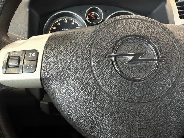 Opel Zafira B Рестайлинг с пробегом 2008 года, цена 549 000 рублей, 240000 км, компактвэн, Автокод Объявления