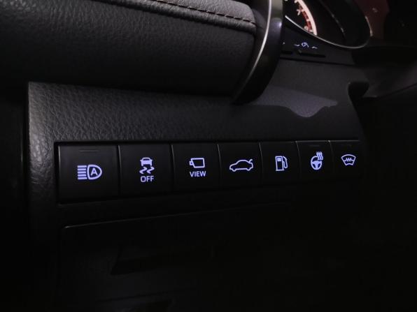 Toyota Camry VIII (XV70) с пробегом 2018 года, цена 2 799 000 рублей, 135497 км, седан, Автокод Объявления