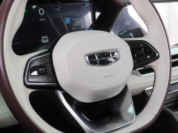 Geely Monjaro I с пробегом 2023 года, цена 3 249 000 рублей, 26133 км, внедорожник, Автокод Объявления