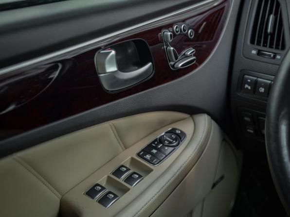 Hyundai Equus II с пробегом 2011 года, цена 1 385 000 рублей, 278000 км, седан, Автокод Объявления