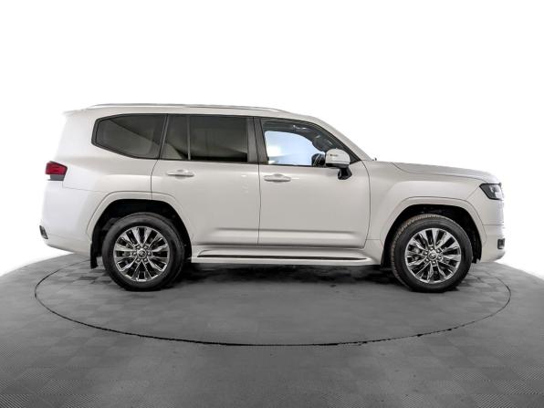 Toyota Land Cruiser 300 Series с пробегом 2022 года, цена 8 950 000 рублей, 53340 км, внедорожник, Автокод Объявления