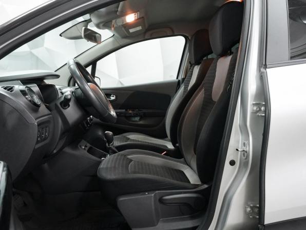 Renault Kaptur I с пробегом 2017 года, цена 1 582 000 рублей, 75797 км, внедорожник, Автокод Объявления