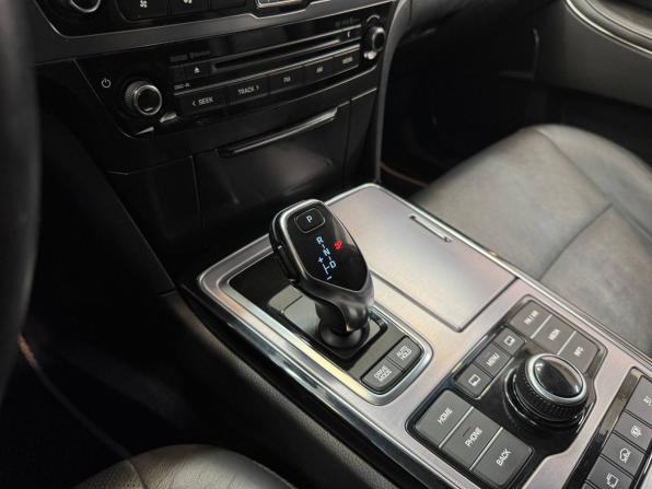 Hyundai Equus II Рестайлинг с пробегом 2015 года, цена 1 580 000 рублей, 146422 км, седан, Автокод Объявления