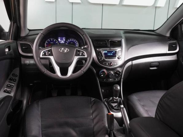 Hyundai Solaris I Рестайлинг с пробегом 2016 года, цена 949 000 рублей, 153917 км, седан, Автокод Объявления