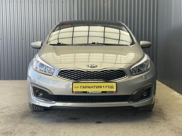 Kia Ceed II Рестайлинг с пробегом 2017 года, цена 1 637 000 рублей, 73814 км, хэтчбек, Автокод Объявления