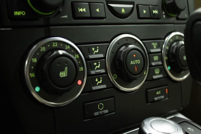 Land Rover Freelander II Рестайлинг с пробегом 2011 года, цена 1 399 000 рублей, 173885 км, внедорожник, Автокод Объявления