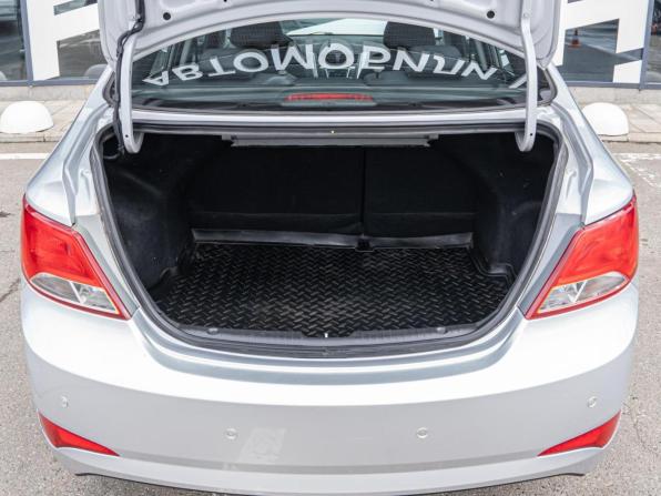 Hyundai Solaris I Рестайлинг с пробегом 2016 года, цена 1 040 000 рублей, 190037 км, седан, Автокод Объявления