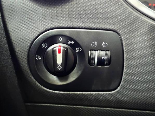 SEAT Leon II Рестайлинг с пробегом 2011 года, цена 899 000 рублей, 85400 км, хэтчбек, Автокод Объявления
