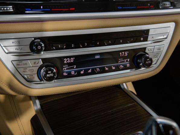 BMW 7 серии VI (G11/G12) Рестайлинг с пробегом 2020 года, цена 6 850 000 рублей, 89766 км, седан, Автокод Объявления
