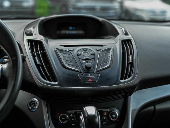 Ford Kuga II с пробегом 2015 года, цена 970 000 рублей, 260344 км, внедорожник, Автокод Объявления