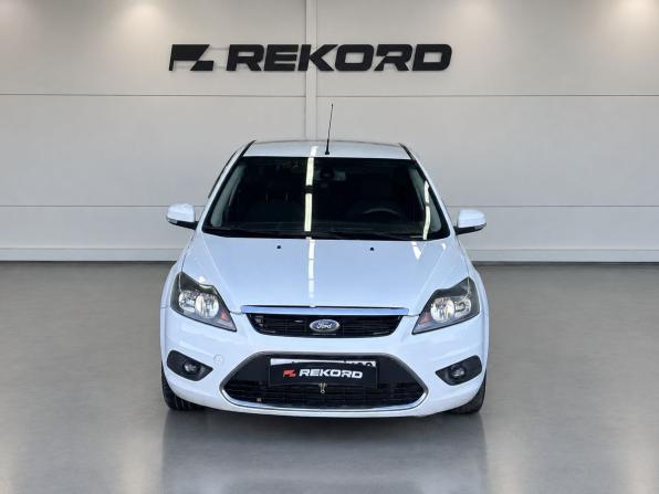 Ford Focus II Рестайлинг с пробегом 2010 года, цена 659 000 рублей, 165127 км, седан, Автокод Объявления