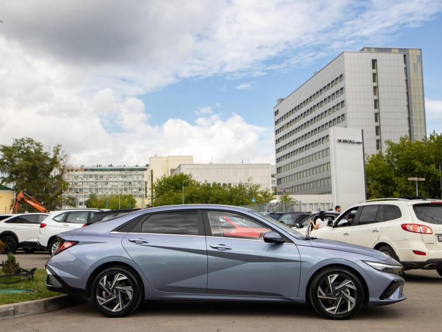 Hyundai Elantra VII (CN7) Рестайлинг Москва  - изображение 3