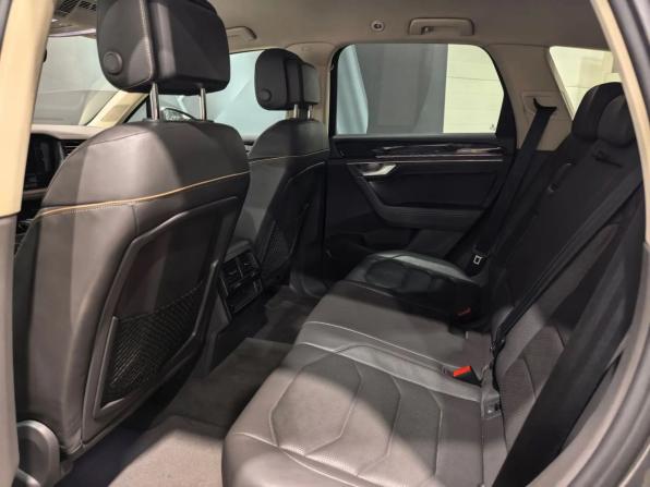 Volkswagen Touareg III с пробегом 2021 года, цена 4 990 000 рублей, 216841 км, внедорожник, Автокод Объявления
