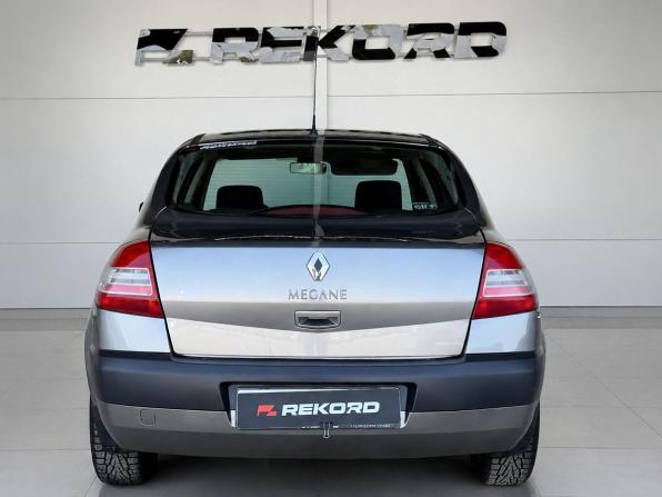 Renault Megane II Рестайлинг с пробегом 2008 года, цена 399 000 рублей, 210998 км, седан, Автокод Объявления
