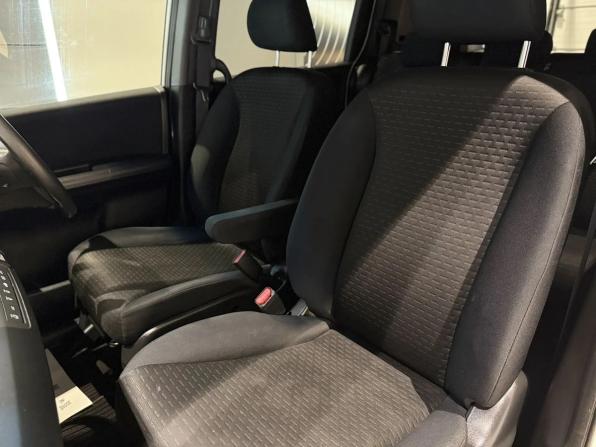 Honda Freed I Рестайлинг с пробегом 2012 года, цена 990 000 рублей, 210000 км, компактвэн, Автокод Объявления