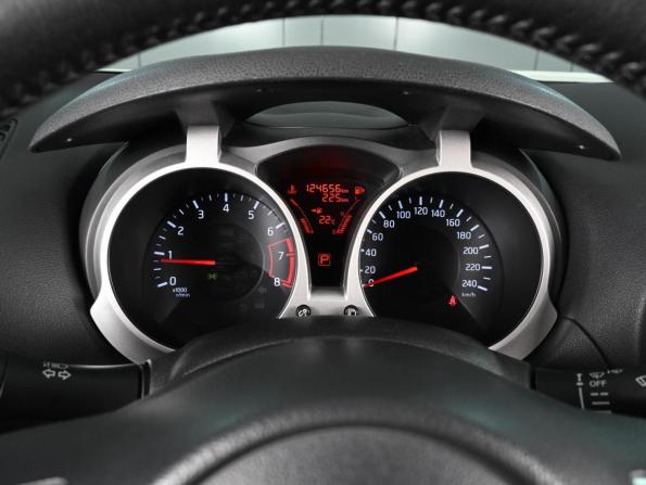 Nissan Juke I с пробегом 2013 года, цена 1 099 000 рублей, 124656 км, внедорожник, Автокод Объявления