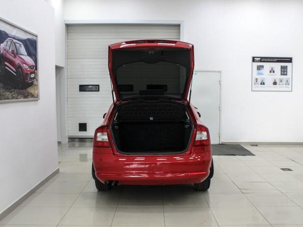 Skoda Octavia II (A5) Рестайлинг с пробегом 2012 года, цена 789 900 рублей, 175000 км, лифтбек, Автокод Объявления