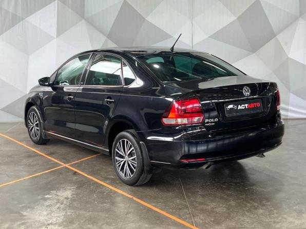 Volkswagen Polo V Рестайлинг с пробегом 2016 года, цена 1 200 000 рублей, 117000 км, седан, Автокод Объявления