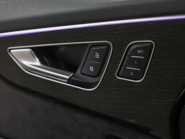Audi Q8 I (4M) с пробегом 2019 года, цена 5 398 000 рублей, 114748 км, внедорожник, Автокод Объявления