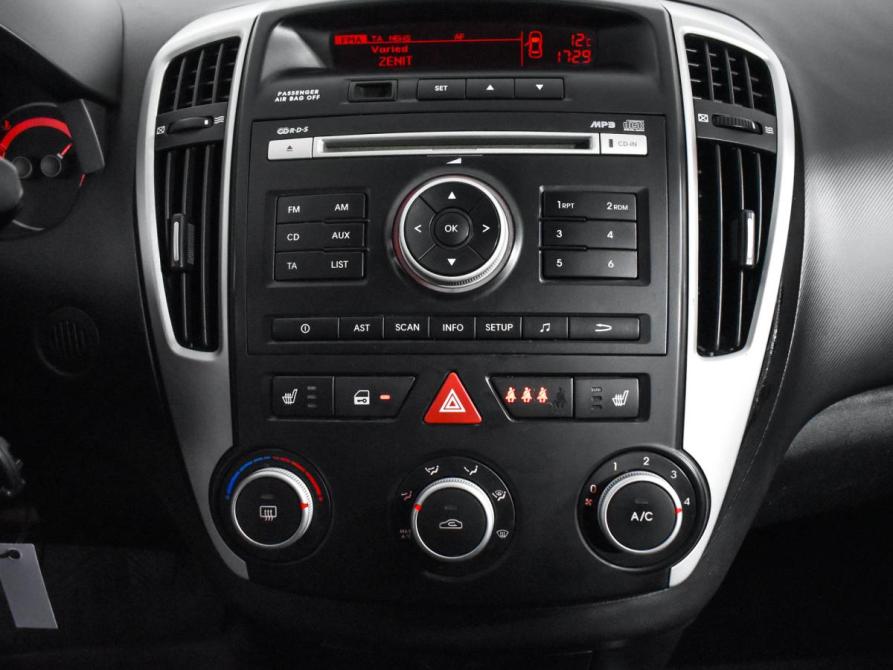 Kia Ceed I Рестайлинг Санкт-Петербург  - изображение 18