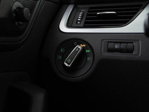 Skoda Rapid I Рестайлинг с пробегом 2018 года, цена 1 437 050 рублей, 63192 км, лифтбек, Автокод Объявления