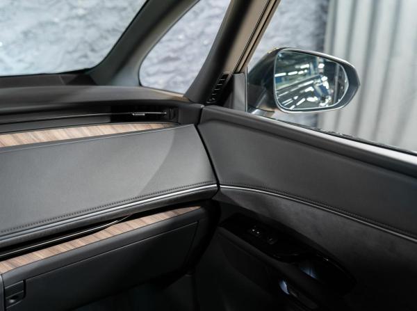 Новый Lexus LM II 2026 года, цена 18 690 000 рублей, минивэн, Автокод Объявления