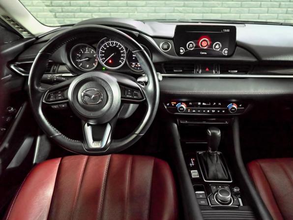 Mazda 6 III (GJ) Рестайлинг 2 с пробегом 2021 года, цена 3 200 000 рублей, 64964 км, седан, Автокод Объявления