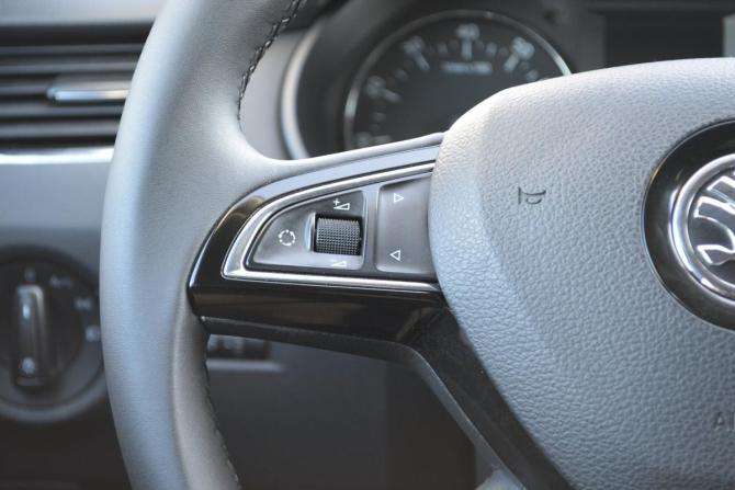 Skoda Octavia III (A7) с пробегом 2013 года, цена 1 365 000 рублей, 110000 км, лифтбек, Автокод Объявления