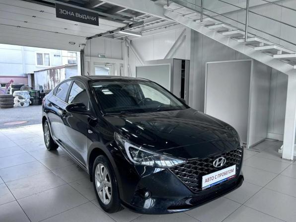 Hyundai Solaris II Рестайлинг с пробегом 2021 года, цена 1 594 000 рублей, 101900 км, седан, Автокод Объявления