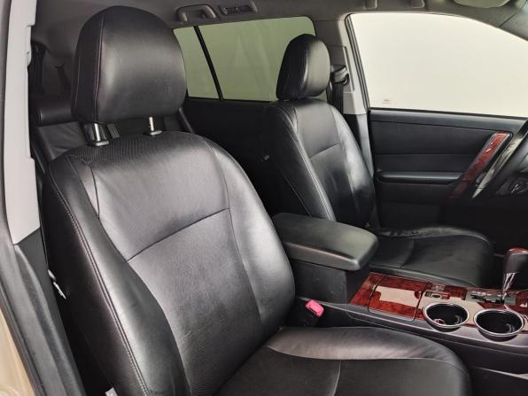 Toyota Highlander II (XU40) Рестайлинг с пробегом 2012 года, цена 2 100 000 рублей, 226505 км, внедорожник, Автокод Объявления