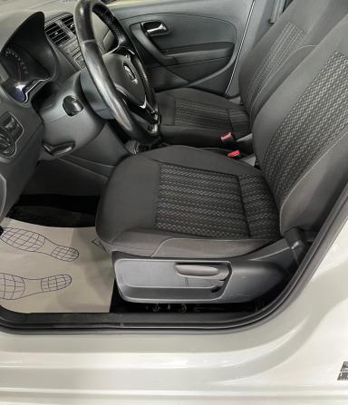 Volkswagen Polo V Рестайлинг с пробегом 2016 года, цена 575 000 рублей, 270072 км, седан, Автокод Объявления
