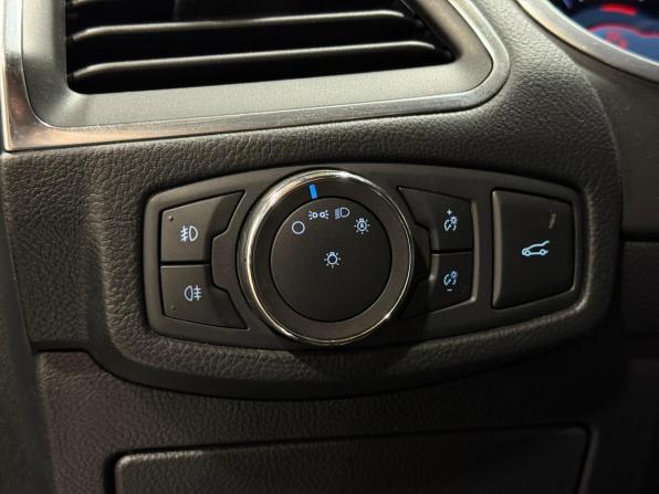 Ford S-MAX II с пробегом 2019 года, цена 2 030 000 рублей, 166914 км, минивэн, Автокод Объявления
