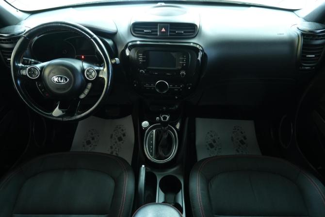 Kia Soul II Рестайлинг с пробегом 2018 года, цена 1 599 000 рублей, 151000 км, хэтчбек, Автокод Объявления