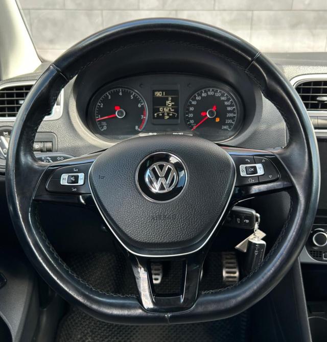 Volkswagen Polo V Рестайлинг Альметьевск  - изображение 15