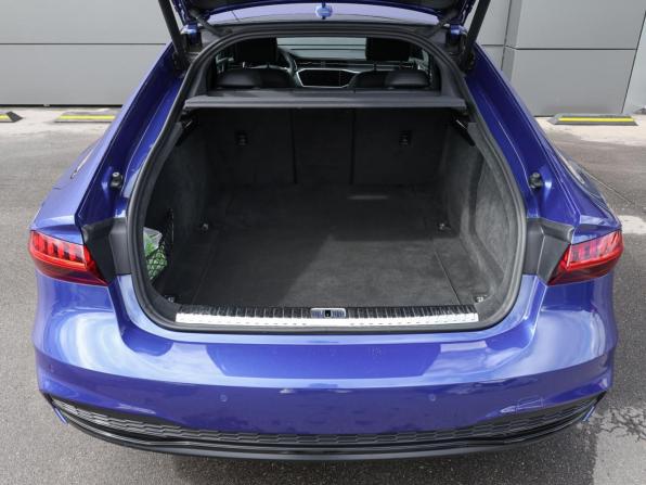 Audi A7 II (4K) с пробегом 2021 года, цена 5 600 000 рублей, 62018 км, лифтбек, Автокод Объявления